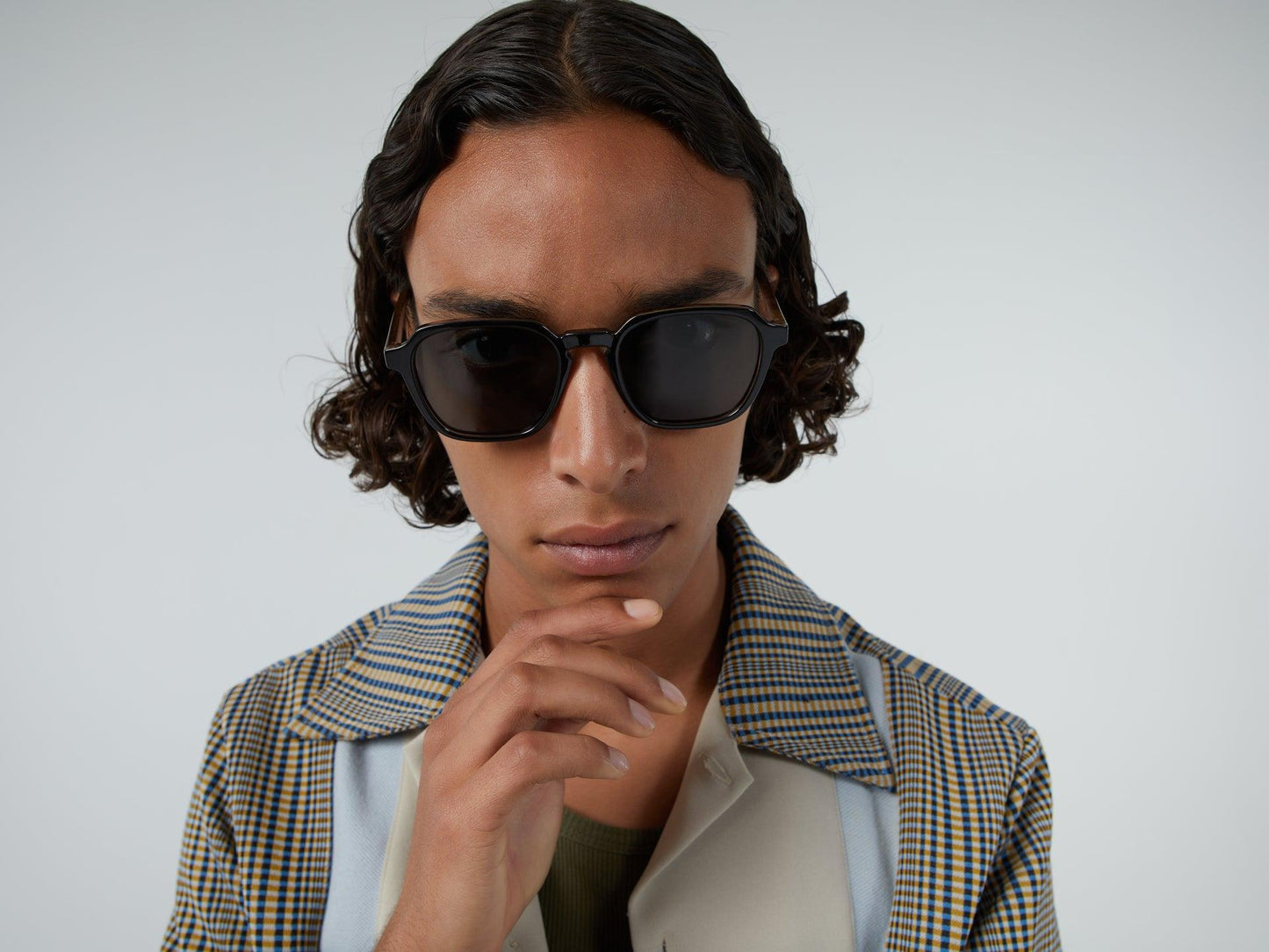 KOMONO Matty Black Tortoise Solglasögon - No Generation