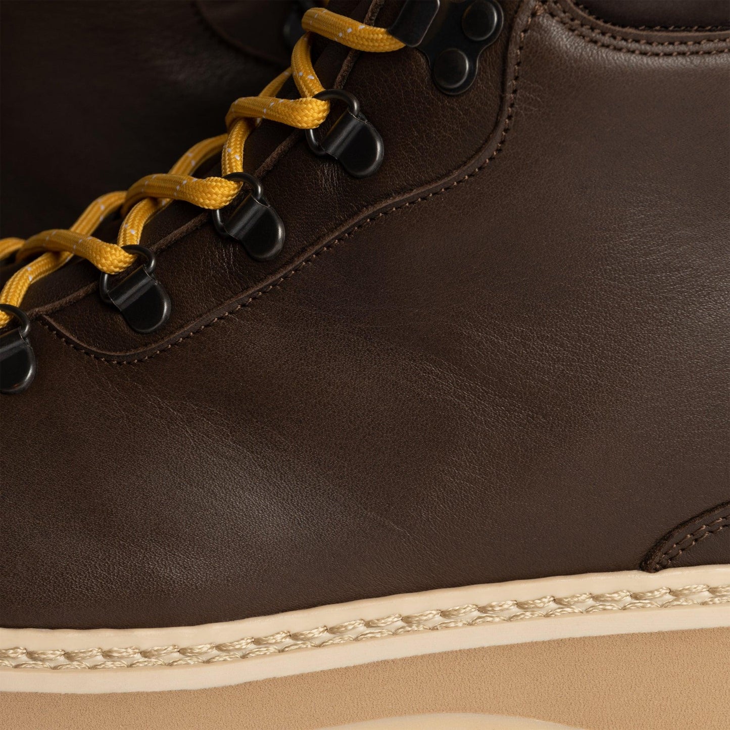 MONO Hiking Chocolate - No Generation